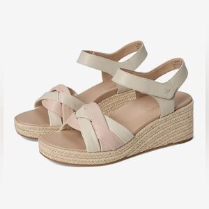 Vionic  Saratoga wedges
Leather